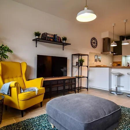 Royal Towers - Gondola View * Банско