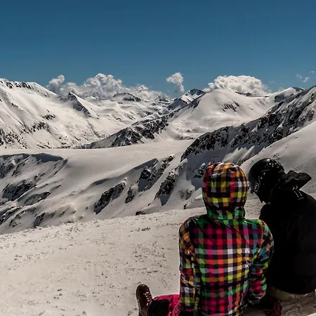 Royal Towers - Gondola View Апартамент *